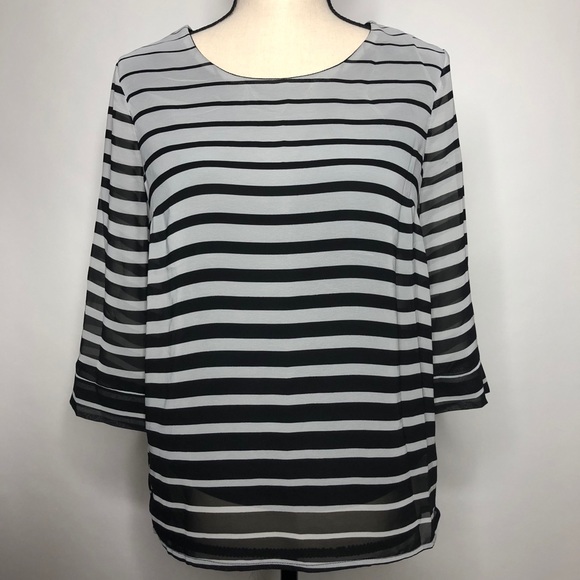 Forever 21 Blouse - Picture 2 of 4